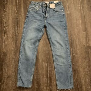 Hi-Rise Ankle Length Zara Jeans (size 6/38) NEW
